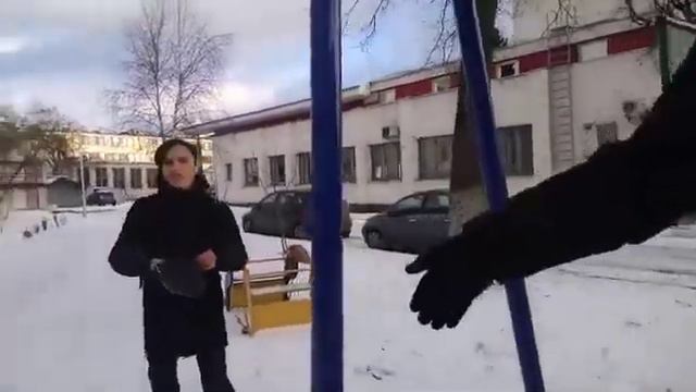 в спину плевок смотреть онлайн
