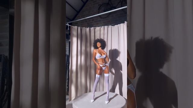 Gorgeous Model Briana Smith смотреть онлайн