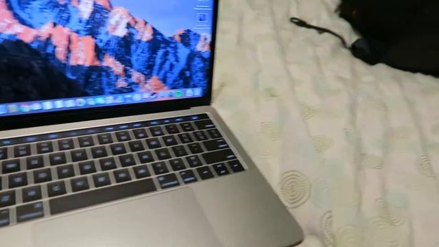 Comparing The New  2016 MacBook Pro With Touch Bar To The MacBook