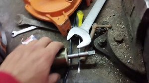 Замена сальников и подшипников водяного насоса наружного поверхностного..