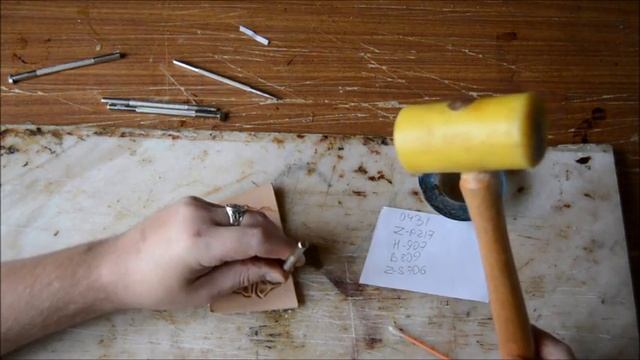 Уроки работы с кожей. Делаем автопятку с цветочной резьбой www.muzylevstyle.ru смотреть онлайн