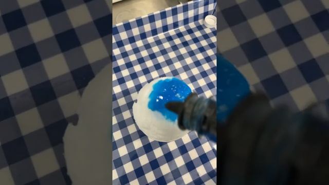 Snowie 3! Cube ice shaver in action смотреть онлайн