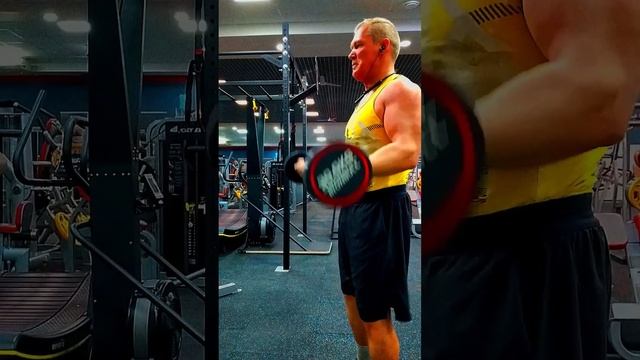 жим Арнольда 