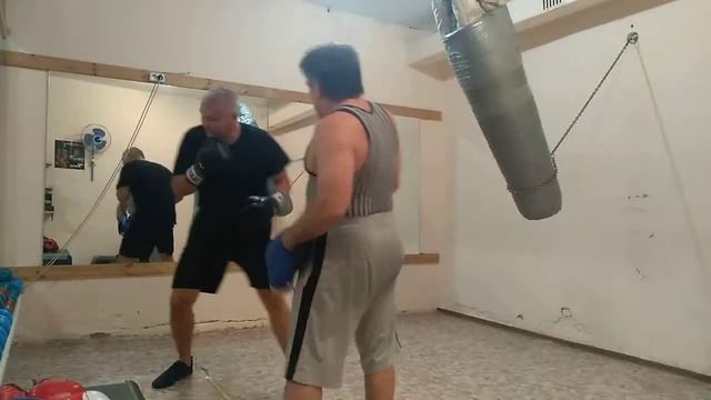 Уклон вправо, джолт с дальней и боковой с передней смотреть онлайн