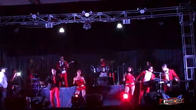 LAGRIMA POR LAGRIMA Grupo Cumbia Dance en el salon Laguna Azul Puebla 2016 2 parte смотреть онлайн