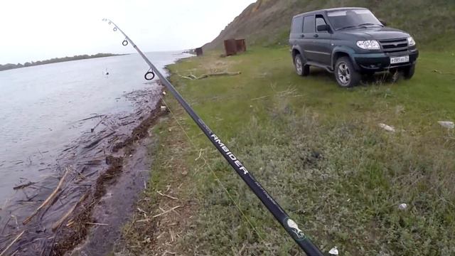 Рыбалка на проезжей части. Или Ловим ЖЕРЕХА! смотреть онлайн