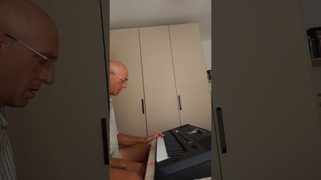 "Analogn1" synth sound in Yamaha Psr-E473 смотреть онлайн