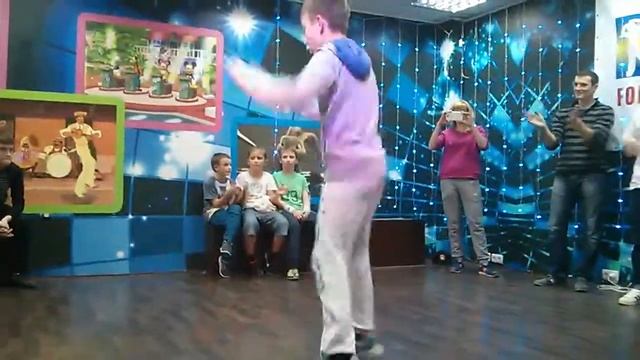 Break Dance Battle #11 на Forum Dance Fest Day 3 - Гарнага Давид VS Чернявский Сергей смотреть онлайн