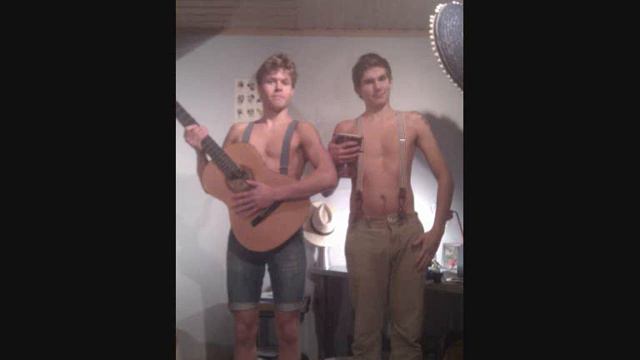Double Rainbow Cover by Kjakan & Hasan смотреть онлайн