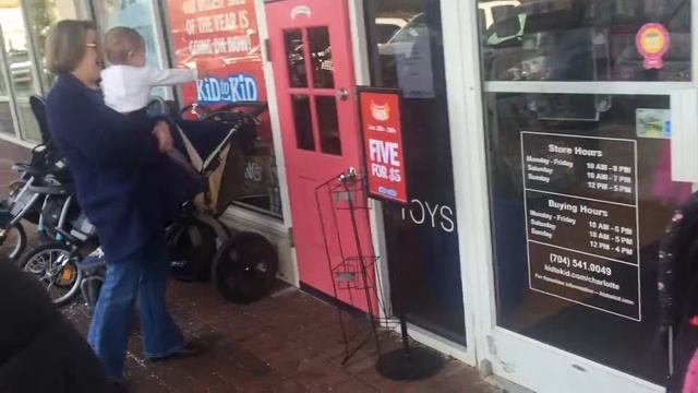 12 KID to KID in Charlotte смотреть онлайн