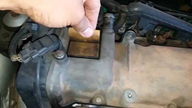 Fiat Uno vazando muito óleo. De onde ele sai? - Fiat Uno pierde mucho aceite. ¿De donde viene él? смотреть онлайн