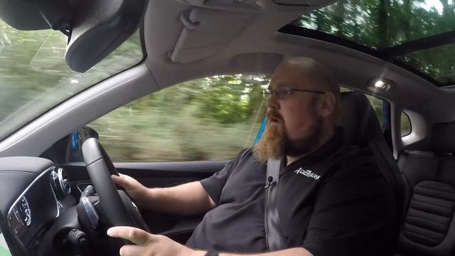 MG HS Launch Review смотреть онлайн