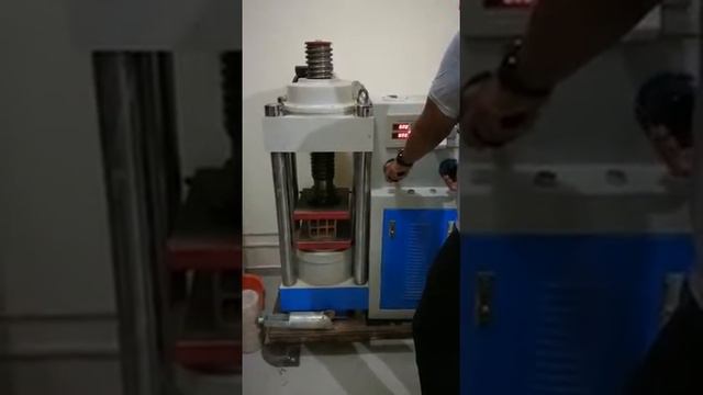 Pruebas tecnicas ladrillo naranja cocida pandereta 62 Kgf/cm2 = 6,08 Mpa смотреть онлайн