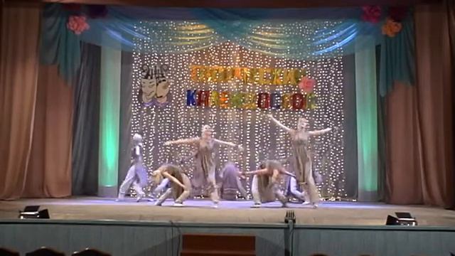 «Белые Росы» ансамбль эстрадного танца «Юность» ДК «Корунд» г. Шиханы Балетмейстер – Е.Малушкина смотреть онлайн