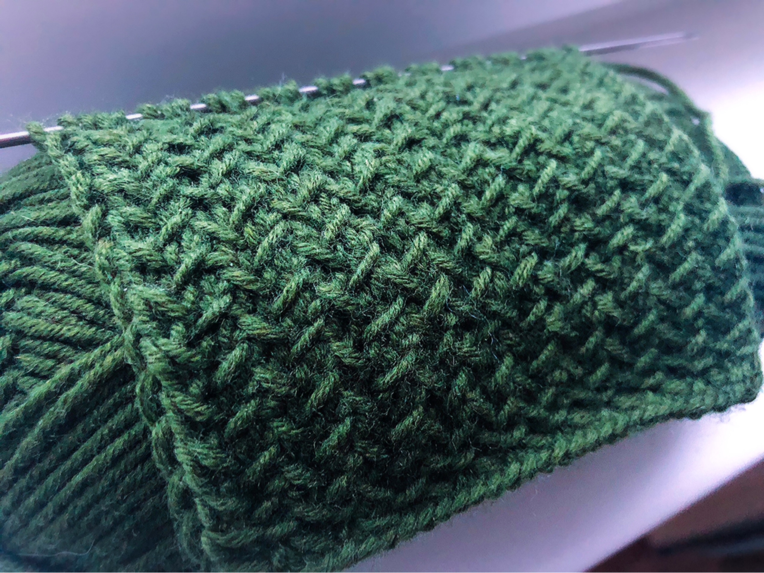 152. Плотный узор спицами для кардиганов, пальто, манжетов, воротников // Вязание на спицах смотреть онлайн