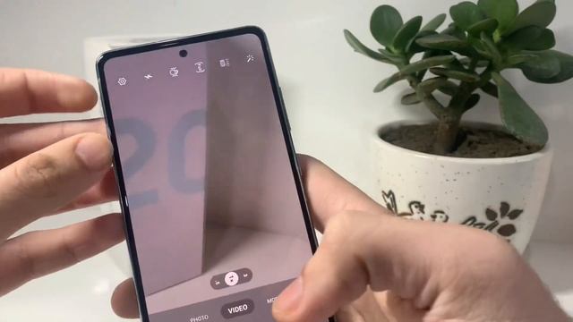 Samsung Galaxy S20Fe 5G review! Feature Packed ⚡️Snapdragon 865!! смотреть онлайн
