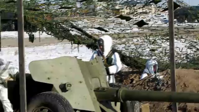 Стрельба из МТ-12 "Рапира" смотреть онлайн