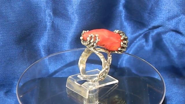 Кольцо с природным кораллом смотреть онлайн