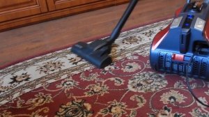 Новый пылесос POLARIS PVC 2003RI. Пылесосим ковёр.