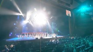 Эстрадный хор Юрия Гончара, Олег Шаумаров "Дети мира"