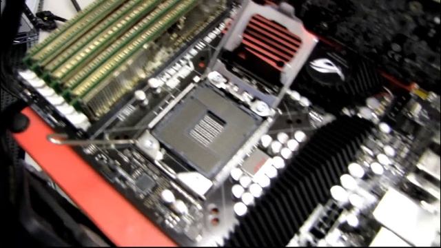 Intel LGA1366 Core I7 & Extreme Edition CPU Installation Tutorial Guide Walkthrough Linus Tech Tips