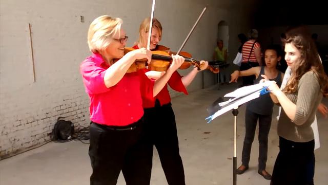 Flower Duet- Thaïs Reymond, Véronique Duputel смотреть онлайн