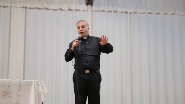Padre Angel Charla A Los Adultos Libranos Del Mal смотреть онлайн