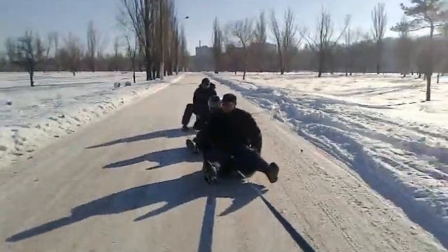 Санки паравозиком.mp4 смотреть онлайн