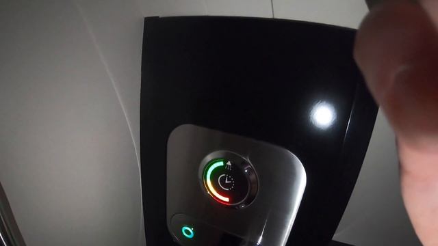 Etihad First Class Shower - A380 AUH-SYD смотреть онлайн