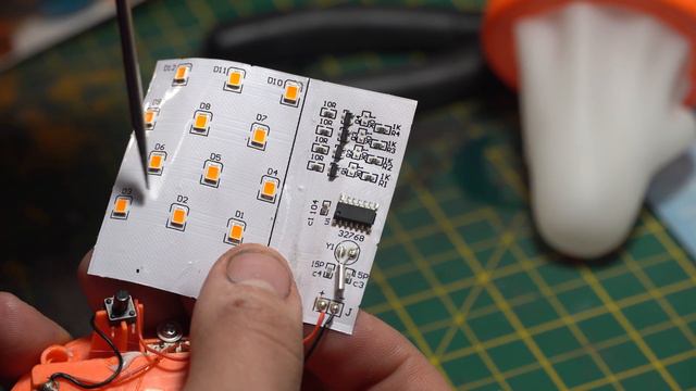 Adding Lights to Cosplay and Props - A Cheap and Easy Method! смотреть онлайн