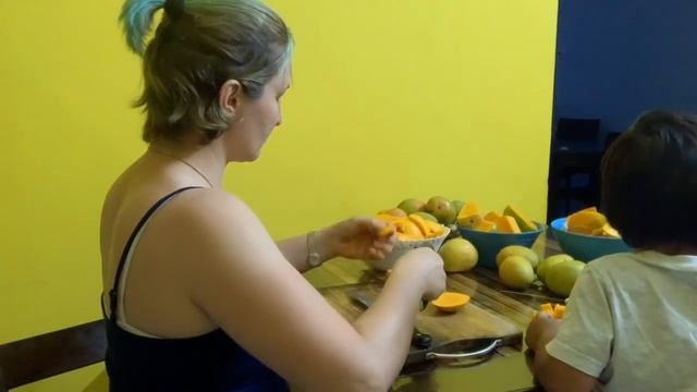Сезон манго в Гоа и Индии. Влог 115. Домашние заготовки. смотреть онлайн