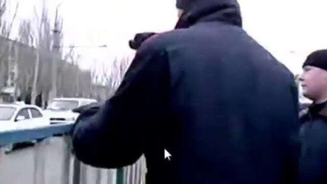 Красава! Мужик один против ритуального шабаша майДАУНОВ! смотреть онлайн