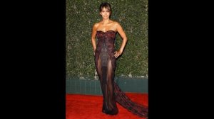 Платья каторые нужно носить без нижнего белья, тренд моды