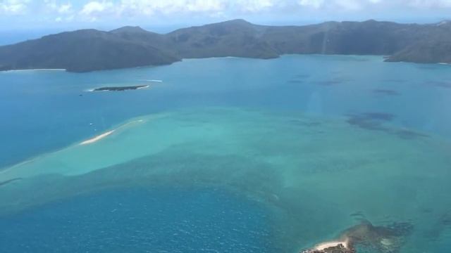 Survol de la grande barrière de corail - Australie смотреть онлайн