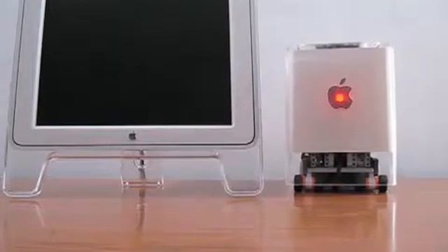 Трансформирующийся Apple Power Mac G4 Cube из конструктора LEGO - appleprofessional.ru смотреть онлайн
