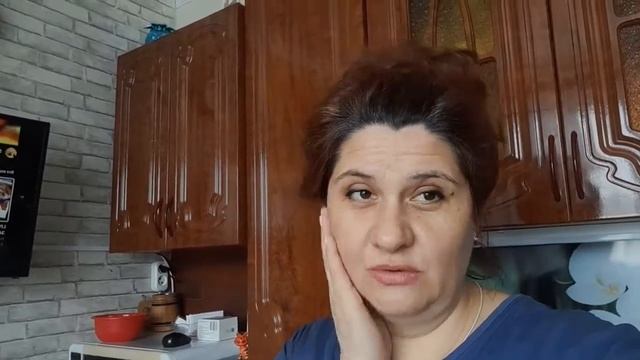 VLOG: Первый день масленицы. Печем блины... смотреть онлайн