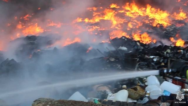 ?Крупный пожар за городом смотреть онлайн