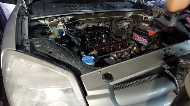PEUGEOT PARTNER 1.4 REPARACIÓN DE RUIDO EN MARIPOSA, LIMPIEZA DE SENSORES, REGULACION DE VALVULAS смотреть онлайн