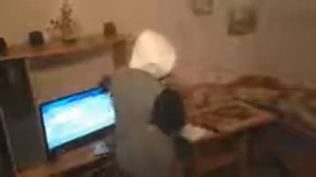 Клейный тюбик -- Лирика смотреть онлайн