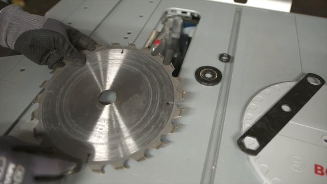 Das Sägeblatt An Der Tischkreissäge GTS 10 XC Tauschen