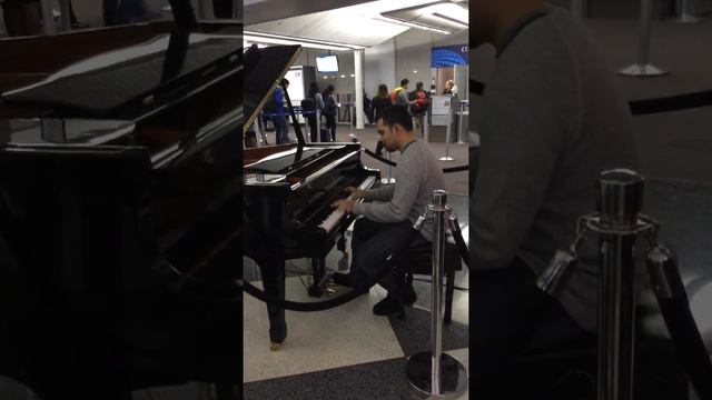 Hotel California @ The Airport смотреть онлайн