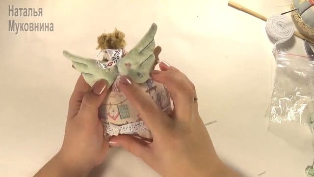 МК "Пирожный ангел Тильда". Часть 4. Шьем крылышки и рисуем лицо. смотреть онлайн