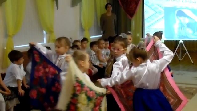 Маленькие казачки на утреннике в детском саду смотреть онлайн