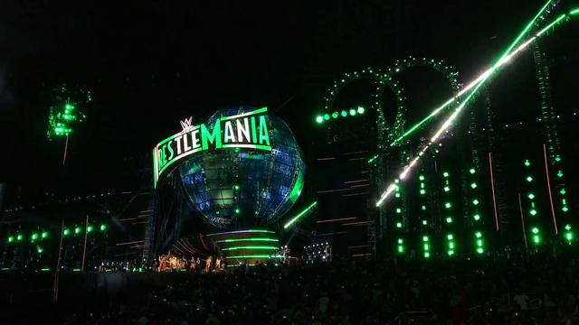 Pitbull & Flo-Rida at WWE Wrestlemania 33 - Orlando Florida - Camping World Stadium - 4/02/2017. смотреть онлайн