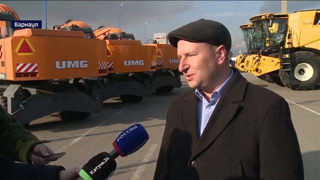 Барнаул, Алейск и Троицкий район получили новую дорожную технику смотреть онлайн