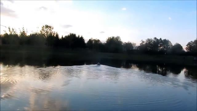 Лодка за захранка смотреть онлайн