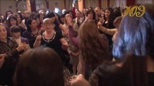 Патимат Кагирова танцует со зрителями