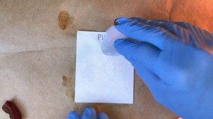 Как оттереть синюю ручку с кожи?