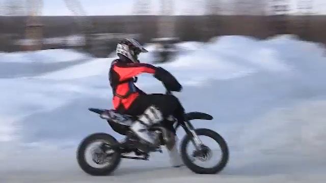 Под рёв моторов смотреть онлайн