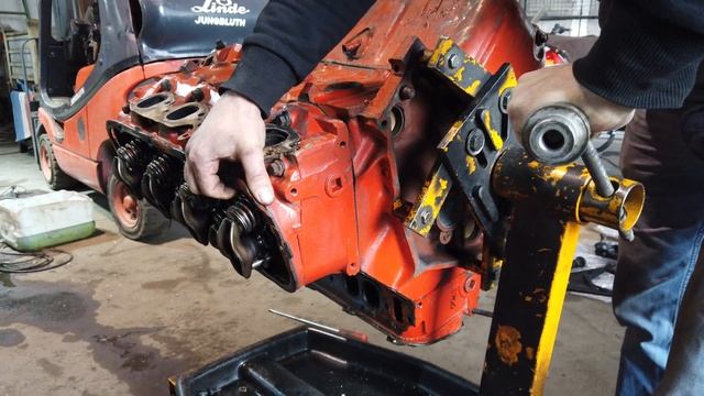 Chevy BigBlock kaputt?? Motordiagnose Frame Off Restauration Corvette C3 Part 9 смотреть онлайн